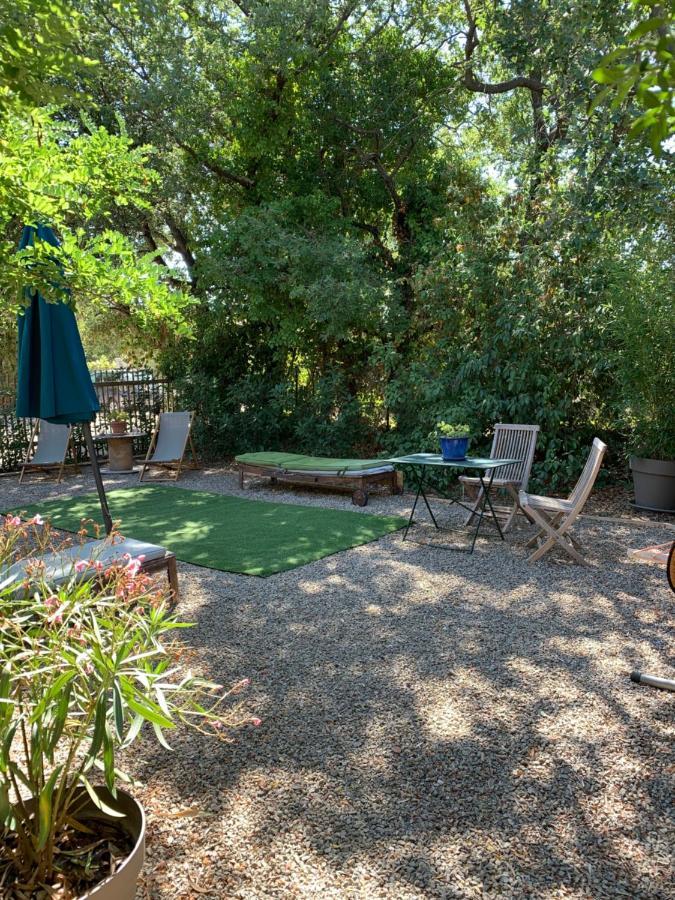 Le Clos Du Bonheur Le Pradet Luaran gambar